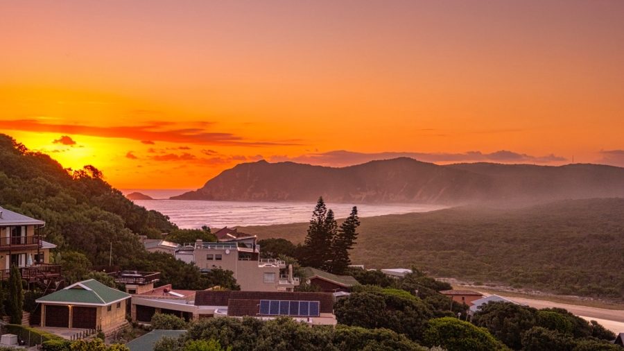 6 Bedroom Property for Sale in Kingfisher Creek Western Cape